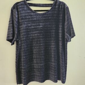 Fourteenth Place Elegant Women's Black Velour Short Sleeved Top Size X-Large